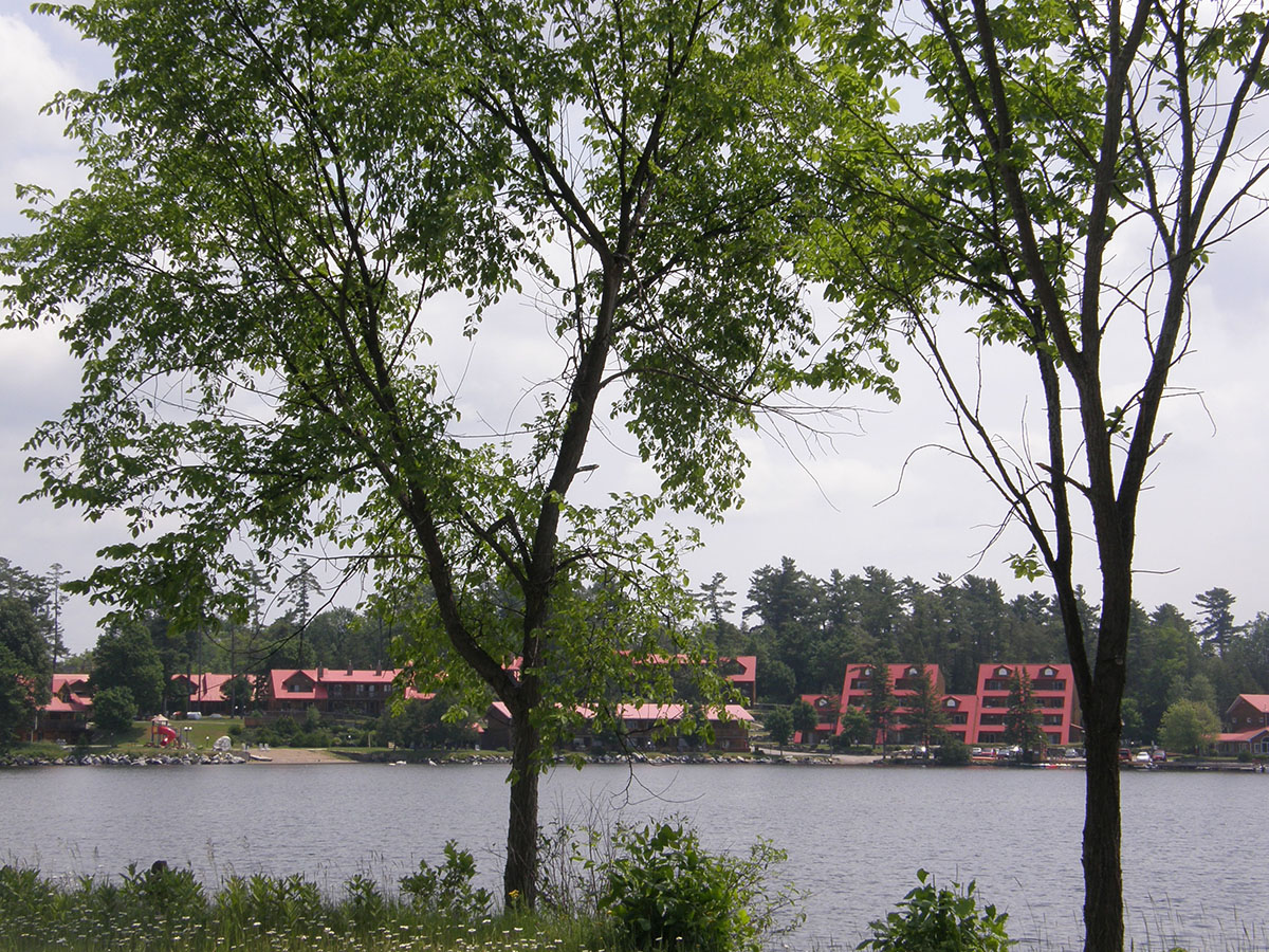 Eagle Creek Res  Lakehouse Lifestyle